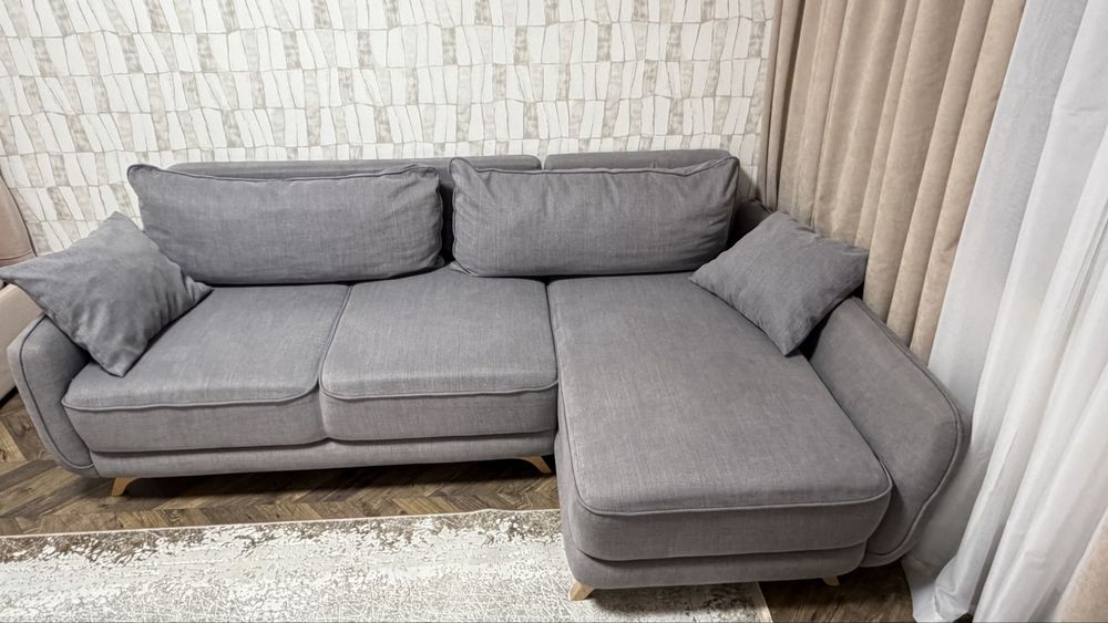 Продам куточок в гарному стані .