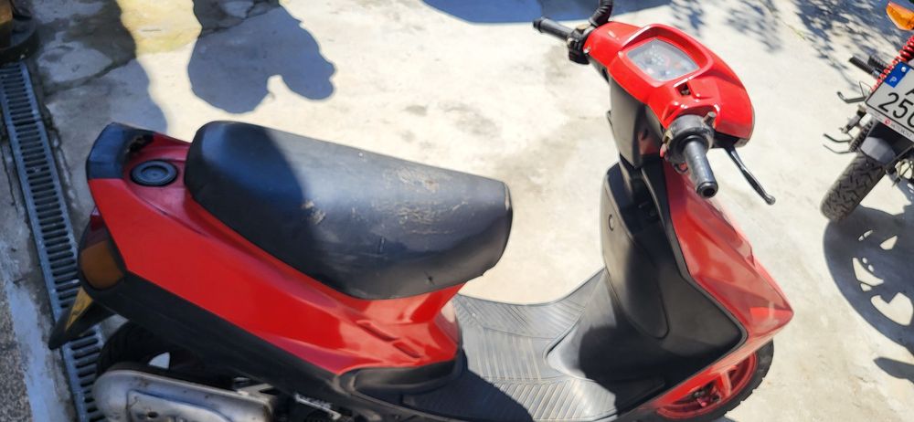Vendo scoter  usada