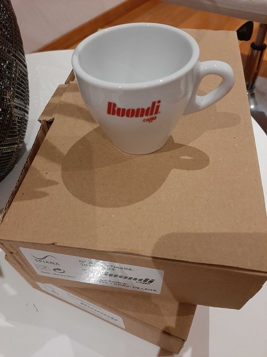 Chávenas Buondi para meia de leite