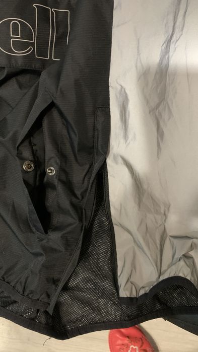 Ellesse kurtka odblaskowa sportowa wiatrówka odblaskowa