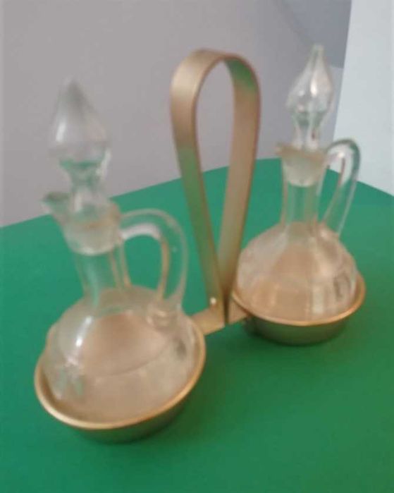 Galheteiro clássico da marca Ferrolândia, Porto