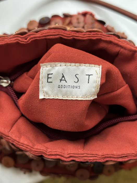 Вінтажна сумка з деревʼяними бусинами