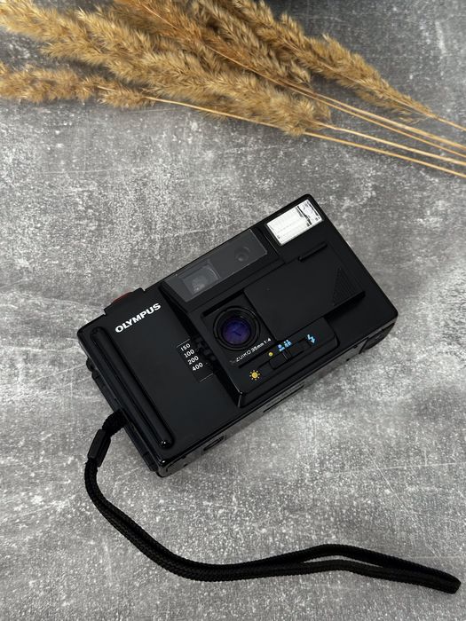 Olympus Supertrip Zuiko f/4 35mm вінтажна плівкова камера