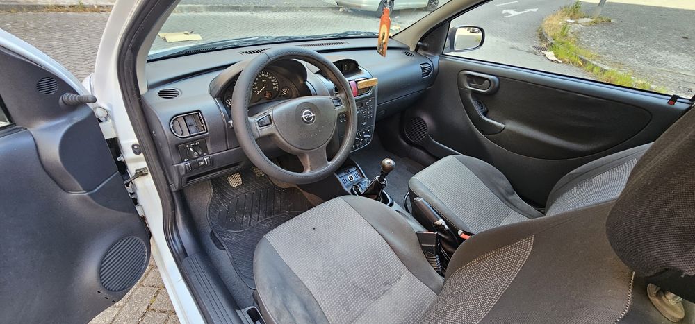 Opel corsa 1.3 cdti impecável a/c 06