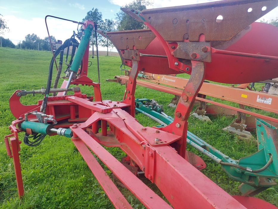Plug obrotowy kverneland LB100 5 skibowy
