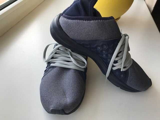 Кросівки Puma. Розмір 40,5