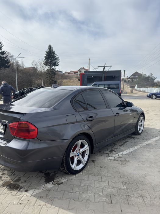 BMW E90-318d-N47.