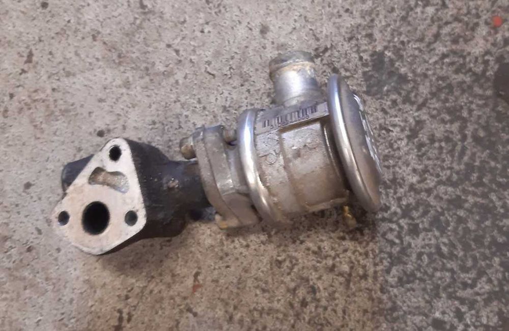 Zawór egr Audi A4 1.8 Turbo 06B'131101C Vw Passat B5 FL AWT