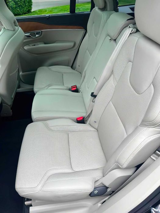 Volvo Xc90      2019