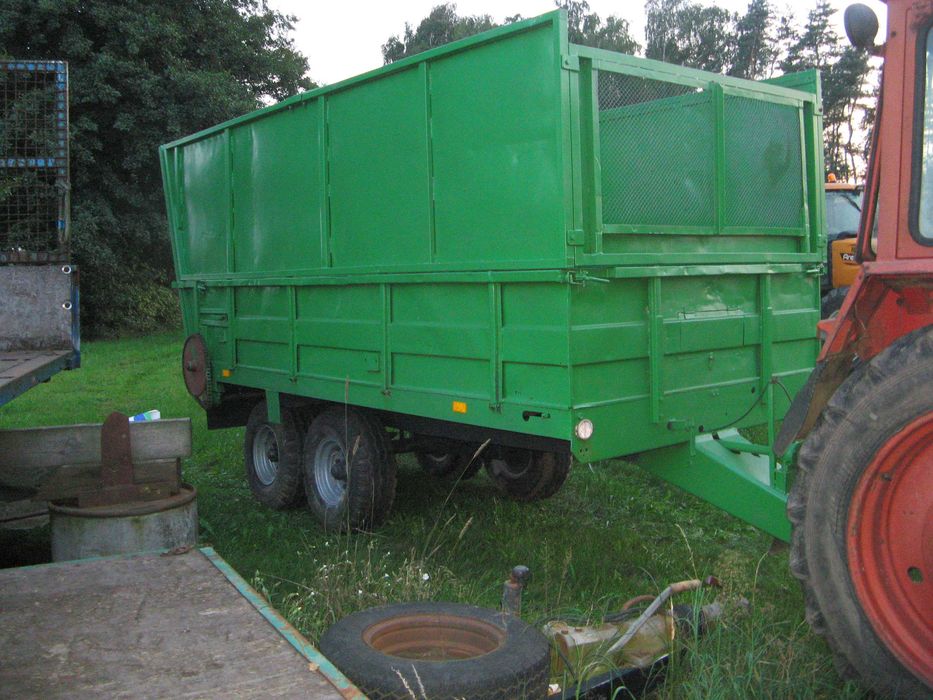 przyczepa objętościowa claas rozrzutnik tandem