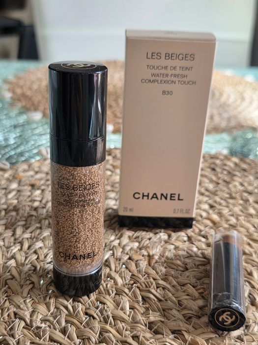 Podkład CHANEL Les Beiges Water Fresh B30
