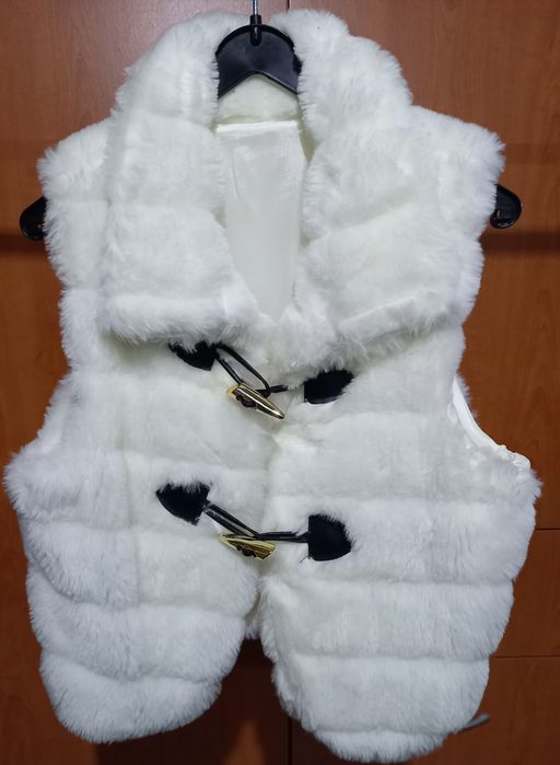 Colete de pelo branco