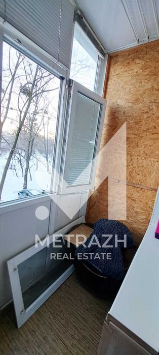 Продам 2КОМ квартира с капремонтом, 2 этаж, Новые Дома, Дворец спорта