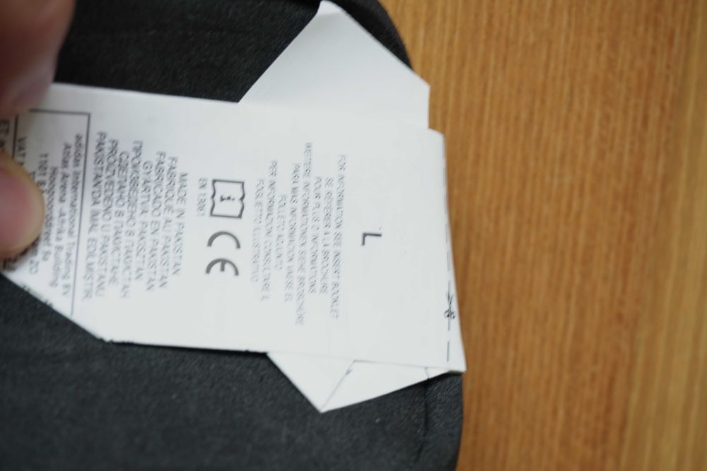 Ochraniacze piłkarskie Adidas z ochroną kostki (Rozmiar L) – Nowe!