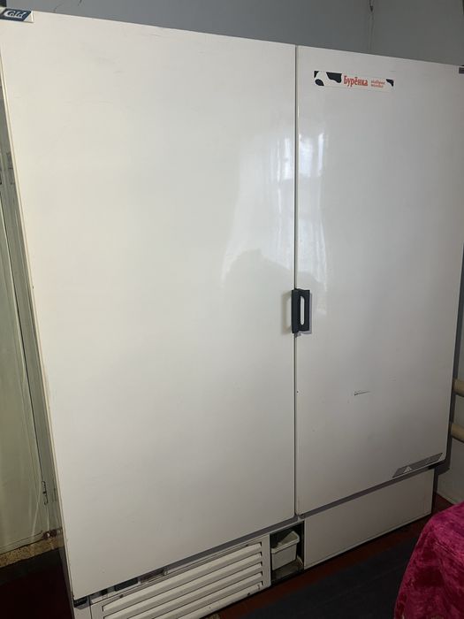 Шафа холодильна Cold S - 1400