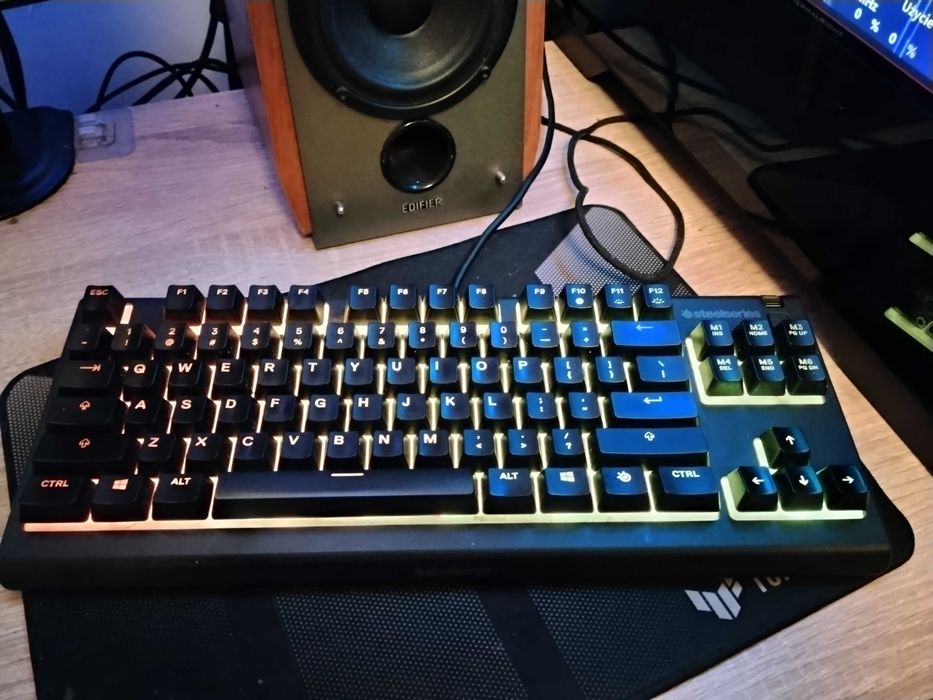 SteelSeries Apex 3 TKL ( Gwarancjia ) .