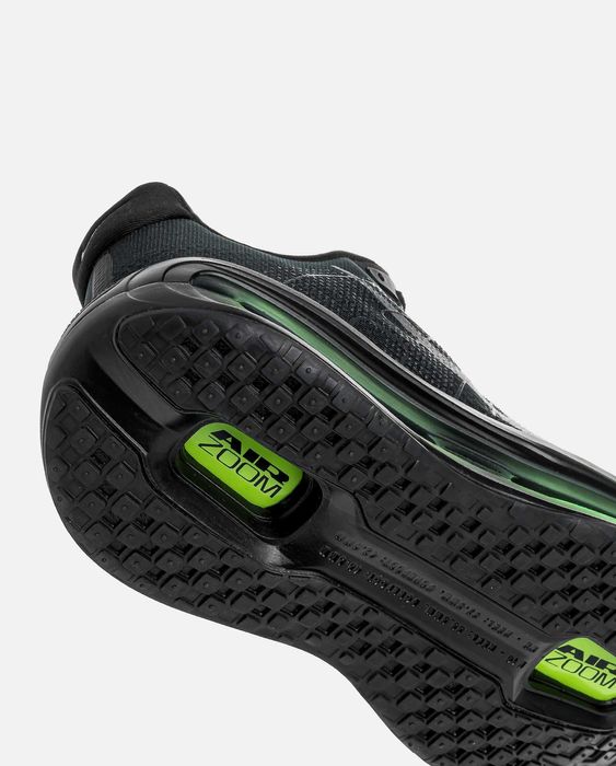 Чоловічі кросівки Nike Vomero Premium "Black Volt" Розміри 41-45