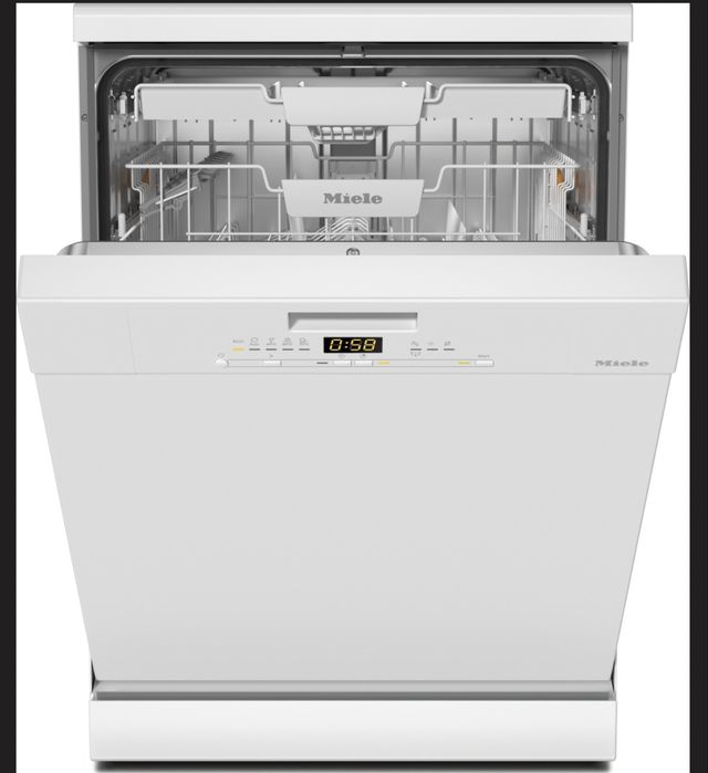 Фронтальна Посудомийна Машина 3 Фази Miele PG 8130 U Б/В