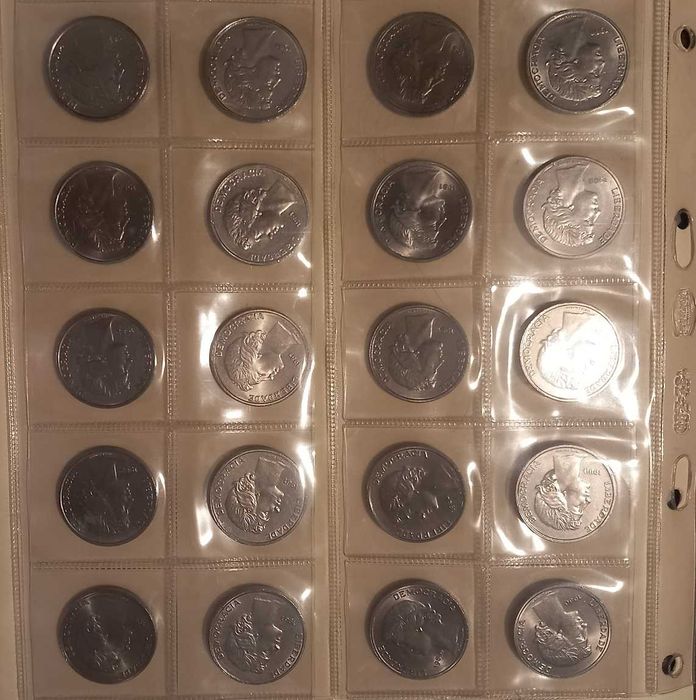 Lote 80 moedas de 25 escudos 1978 a 1986