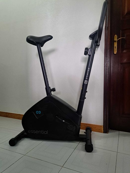 DOMYOS Bicicleta Estática ESSENTIAL