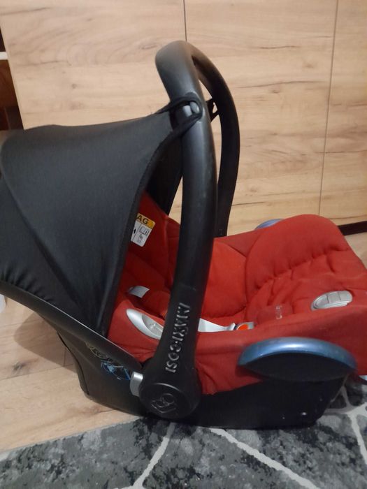 Nosidełko Krzesełko ze śpiworkiem Maxi Cosi 0-13 kg bordowe