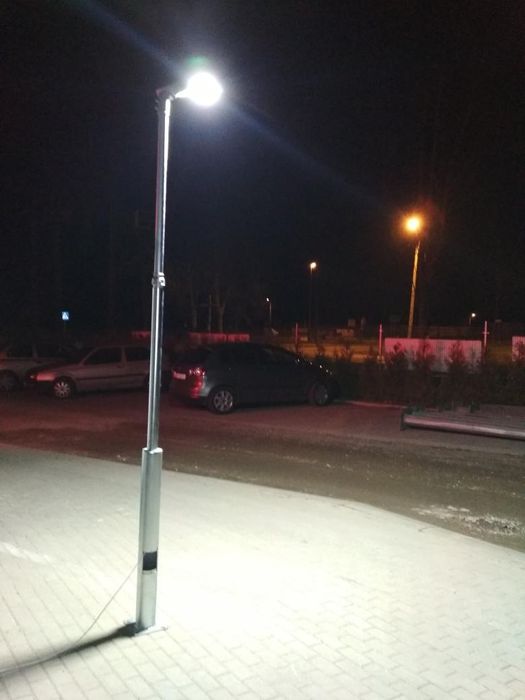 Słupy uliczne oświetleniowe