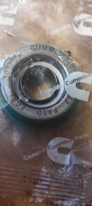 oryginalna uszczelka pompy wodnej Cummins3.0.3.3.6.7.7NOWA