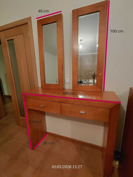 Móvel corredor com 2 espelhos