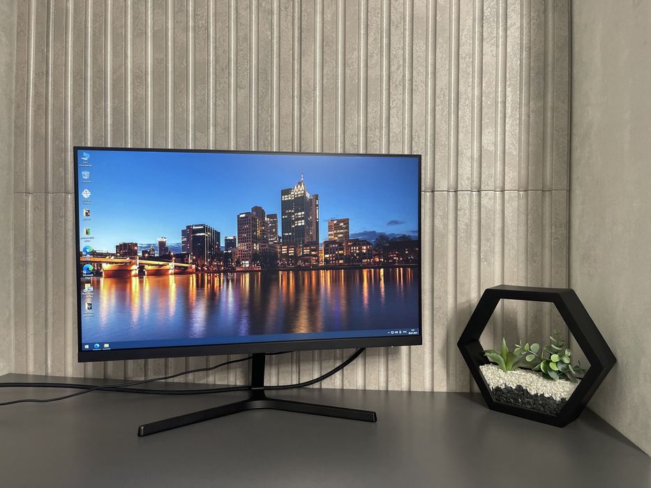 Безрамковий Монітор Xiaomi 24 дюйми full hd