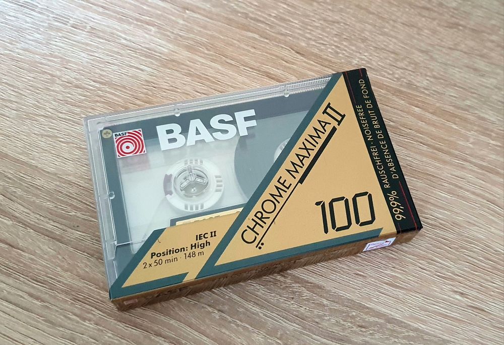 Kaseta magnetofonowa BASF Chrome Maxima ll 100.