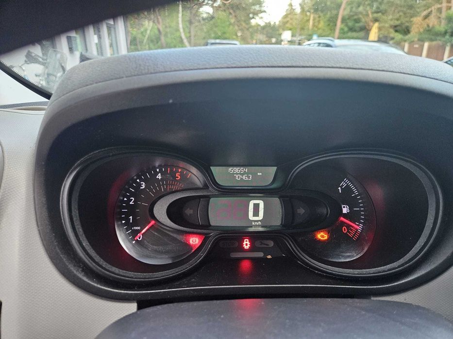 Renault Trafic 9 osobowy