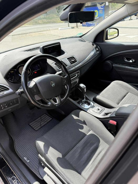 Renault Megane 1.5 dCi АВТОМАТ 2015 год