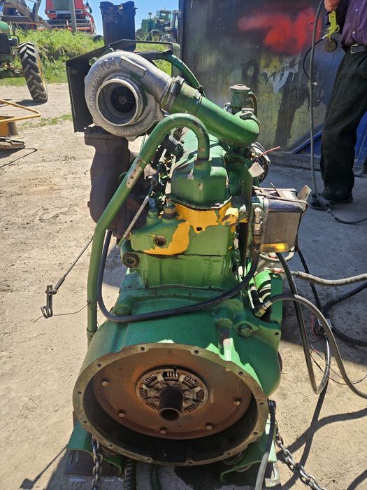 Продам двигуна джондір johndeere