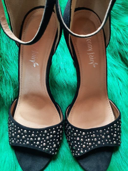 Buty na obcasie eleganckie