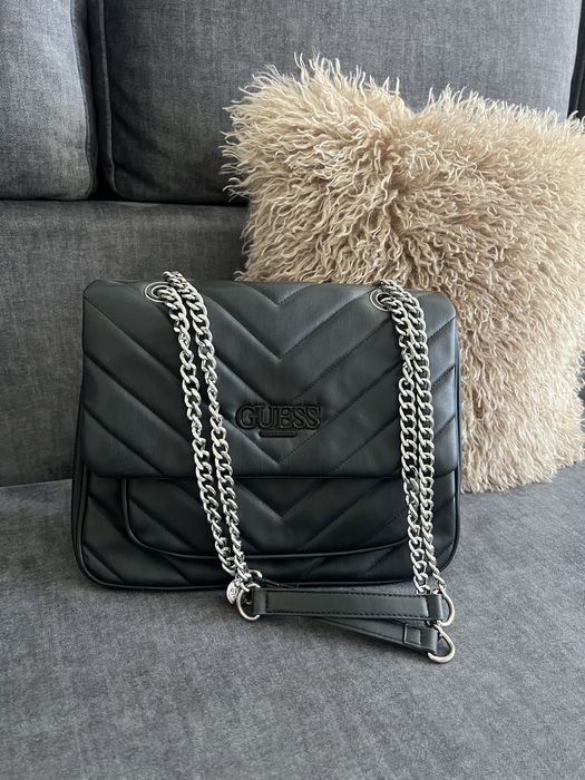 Сумочка guess.