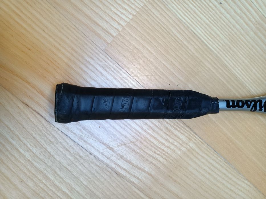 Rakieta do squasha Wilson Py 145 Squash Racquet. Ślady użytkowania wid
