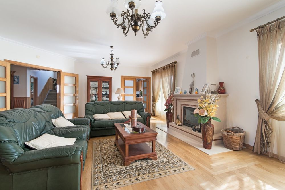 Sofás em Pele Novos