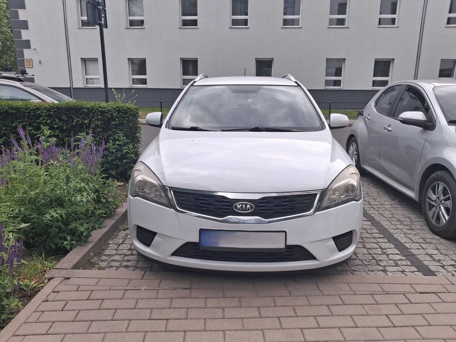sprzedam samochód Kia Ceed