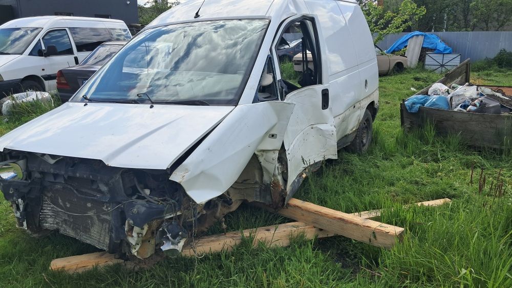 Пежо Експерт 2005 рік.Після дтп.2.0 дизель