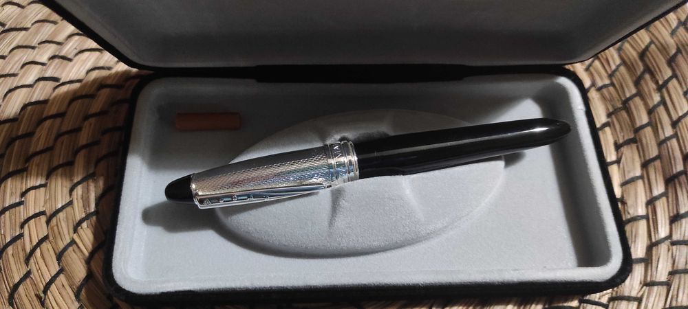 Caneta Balmain Paris