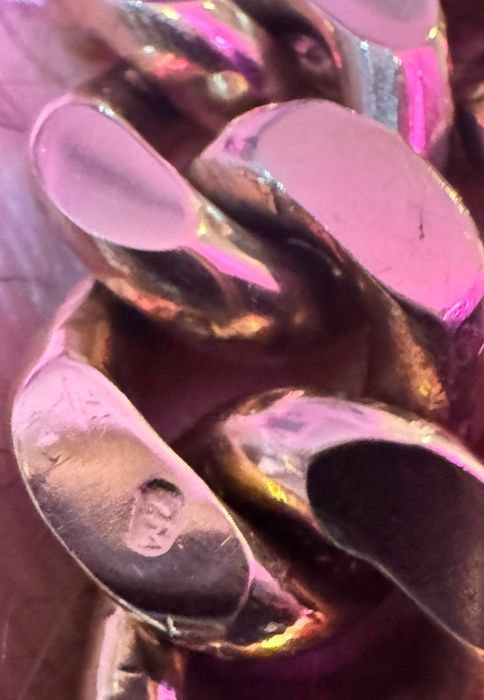 Sprzedam bransoletke;-))