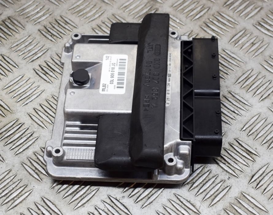 AUDI A5 Sportback ECU 03L906018JG 2.0 Diesel