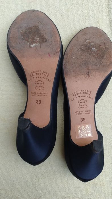 Sapatos de salto alto