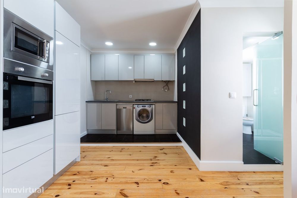 T2 Remodelado no Dafundo – Excelente Investimento em Oeiras - Dafundo