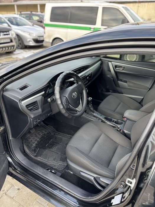 Тойота Королла продам