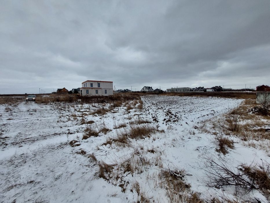 Ділянка під забудову.