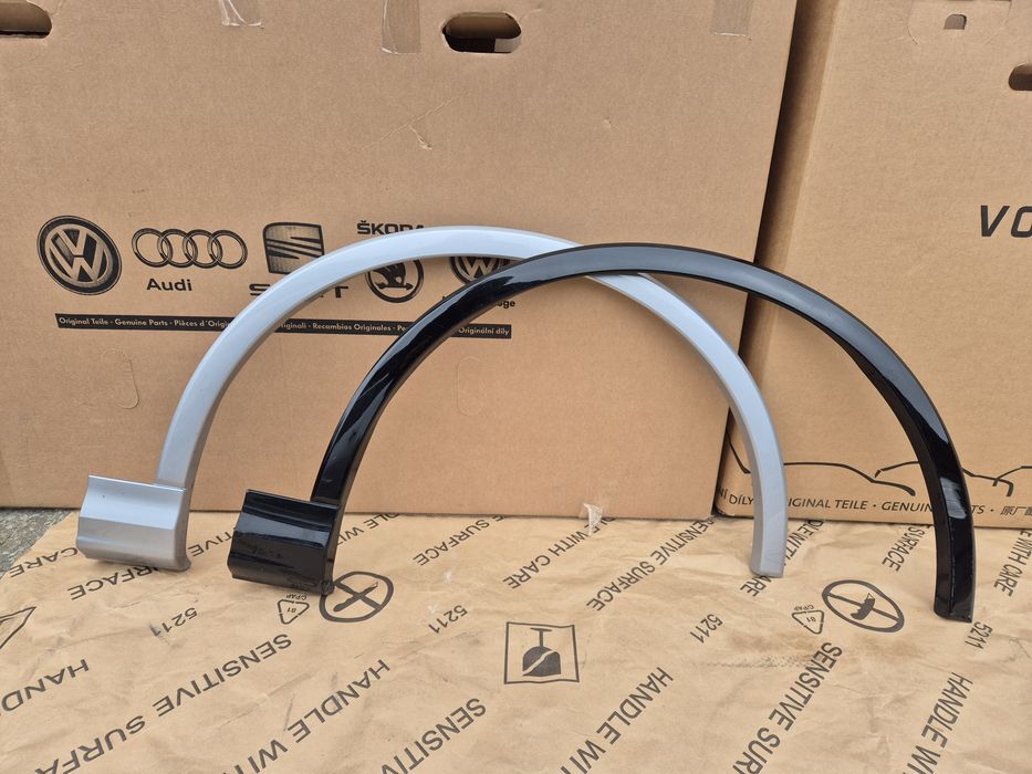 Накладка арка крила Audi Q7 4M0.