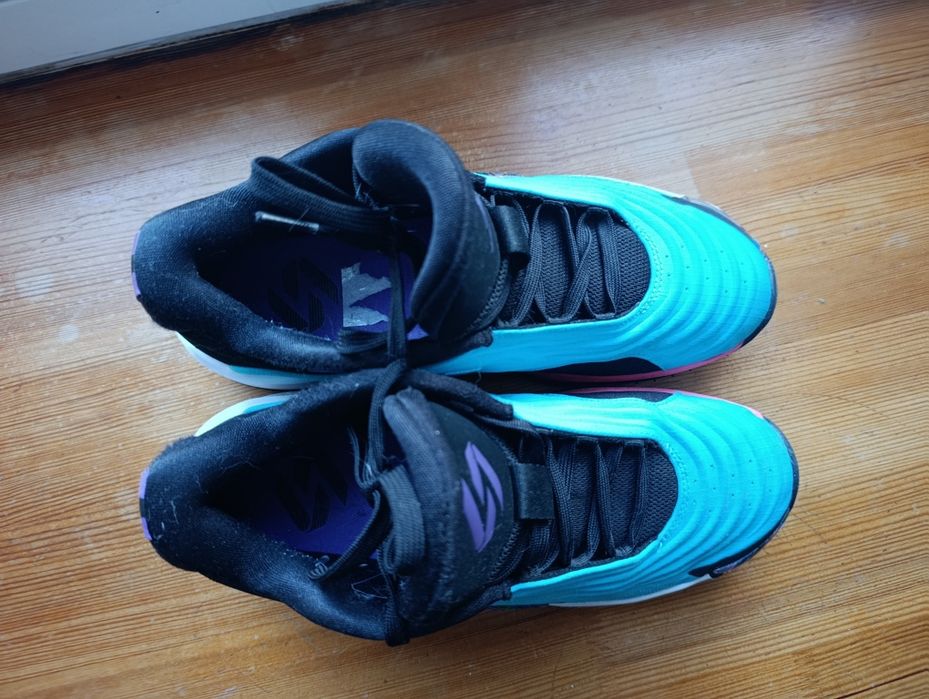 Jordan Luka 3 roz. 42,5 z autografem