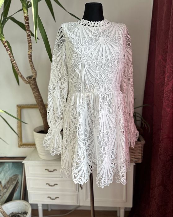 Boohoo koronkowa sukienka mini biała 40 L ażurowa