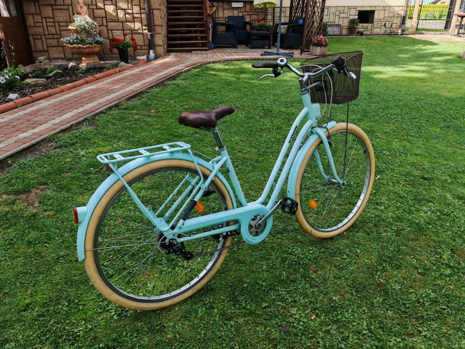 rower damski B"TWIN  bardzo ładny